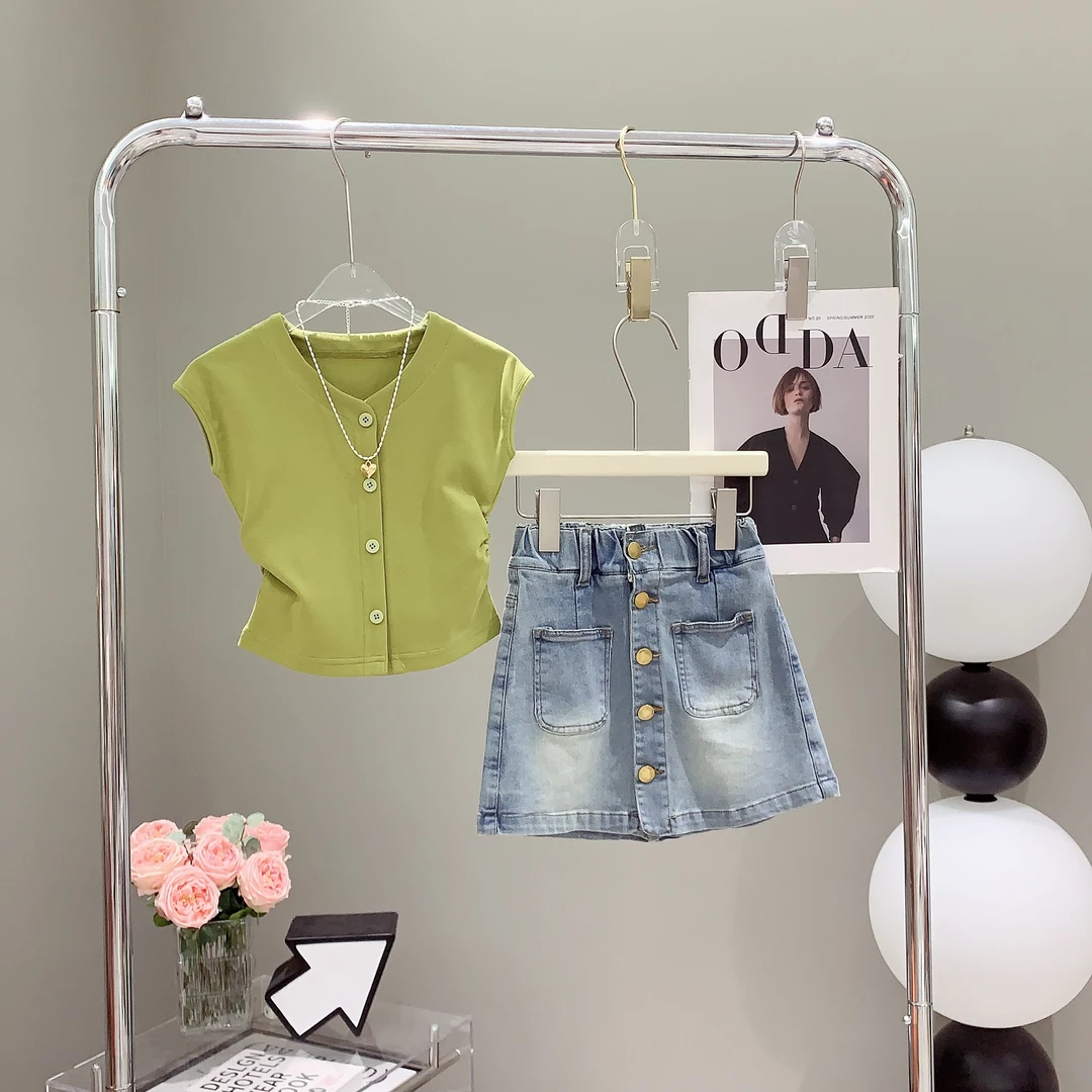 2024夏季女童套装时尚气质洋气百搭夏装上衣+牛仔短裤--Y2331