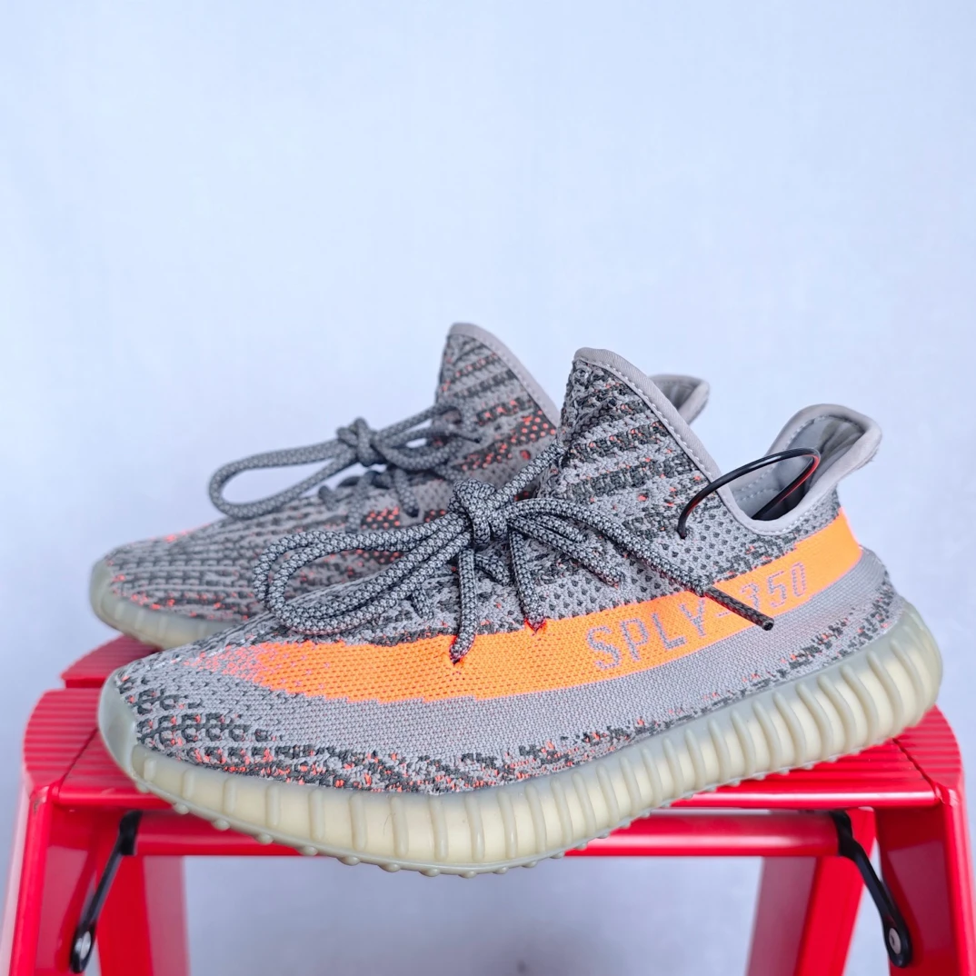 Yeezy350老灰橙43码原盒  KK2917休闲鞋