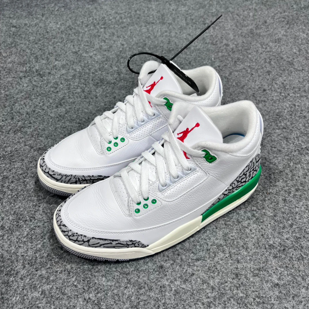 Aj3白绿40.5码原盒 RR1004