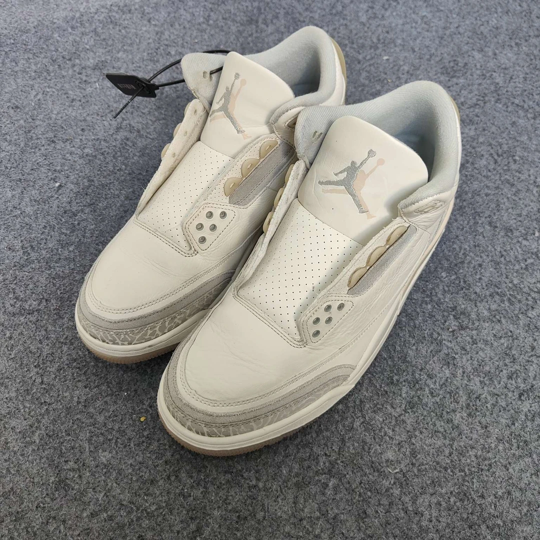 aj3象牙白 44码原盒 TT1506鞋