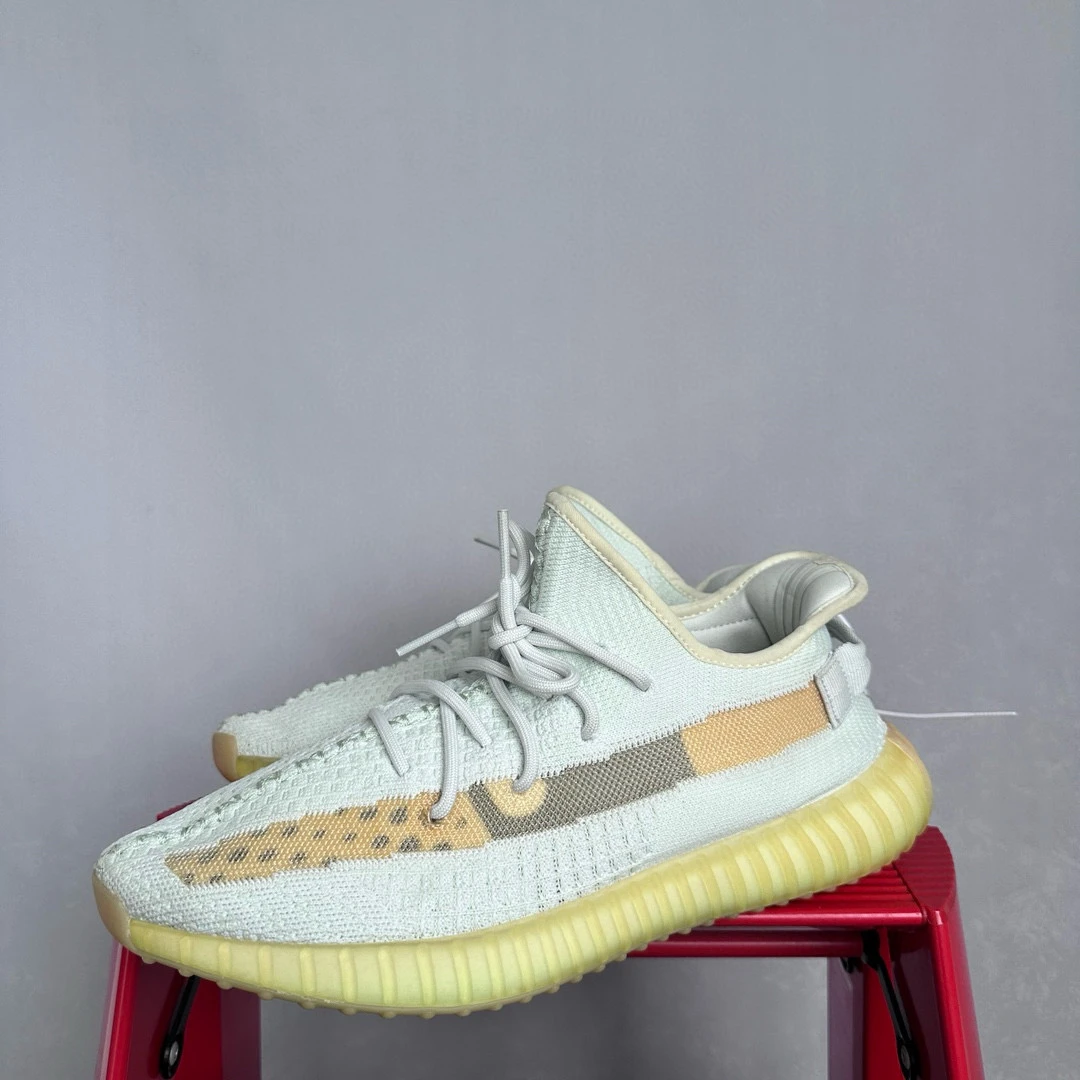 国庆特价 Yeezy350亚洲限定46.5码 QQ0512休闲鞋