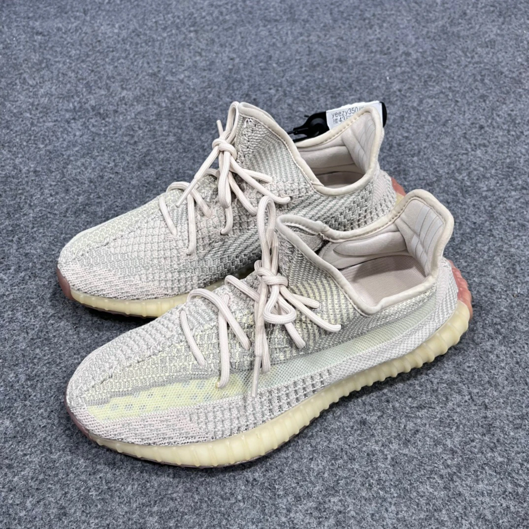 Yeezy350拼接43码原盒 RR1205