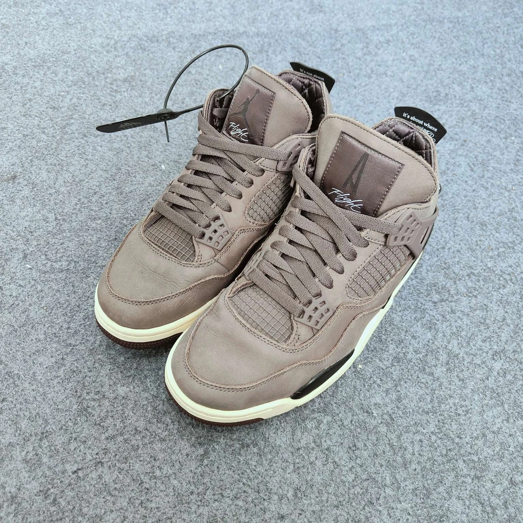 Aj4AMM 42码原盒 TT2206鞋