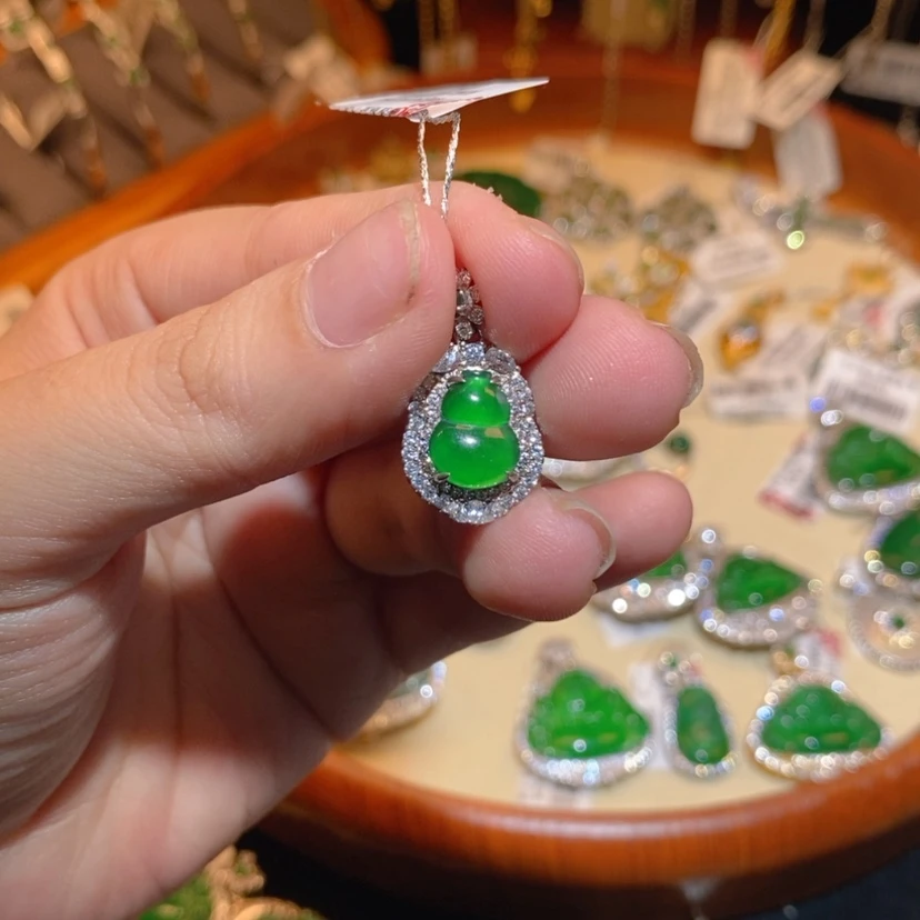 【闪购商品】翡翠颈饰银S925镶嵌21362