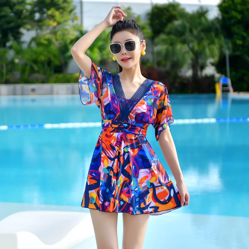 游泳衣女2025年新款保守大码胖mm显瘦遮肚连体裙式女士泡温泉泳装