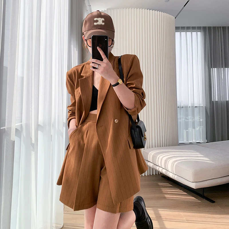 懂点西装外套女2025夏薄款透气韩版时尚气质九分袖短裤西服