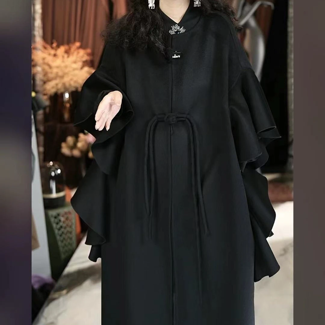 662篱君秋冬季国风大衣黑色气质中式盘扣花边荷叶袖赫本风外套