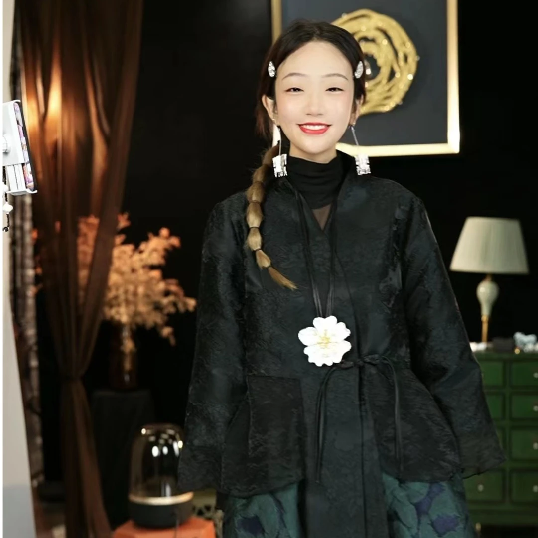 2023篱君民族风新中式复古气质黑色拼接上衣1112