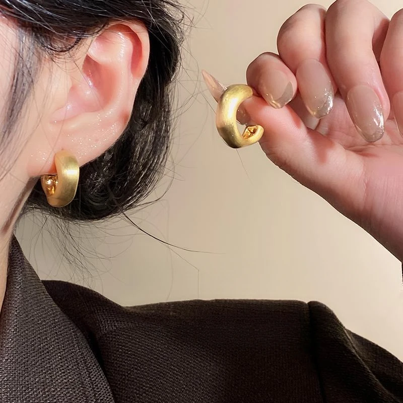 Peddle 极简风不规则拉丝耳环女小众设计百搭耳钉秋冬