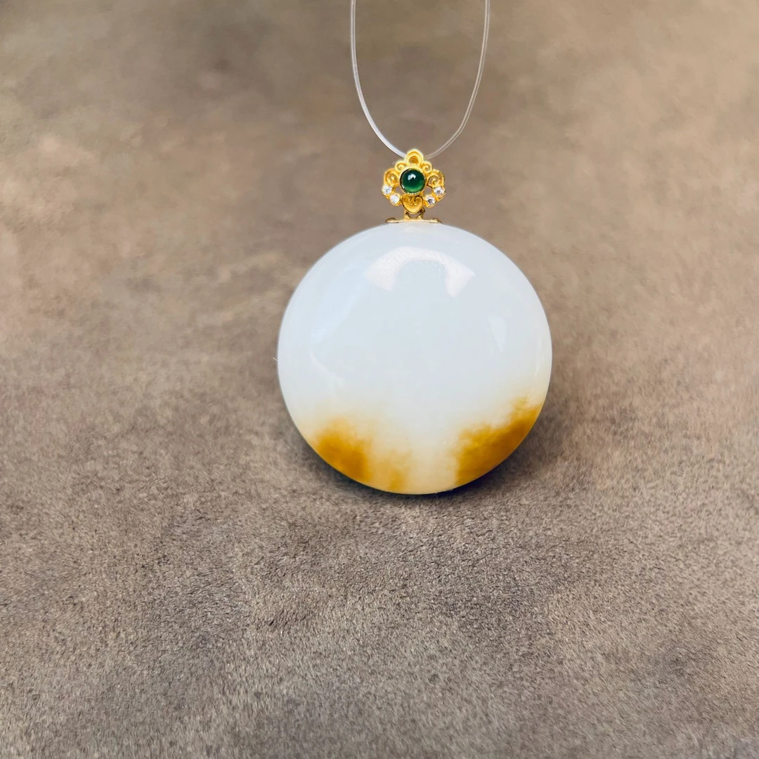 新疆天然新疆和田玉老料糖白玉带皮平安圆无事牌挂件男女款带证书