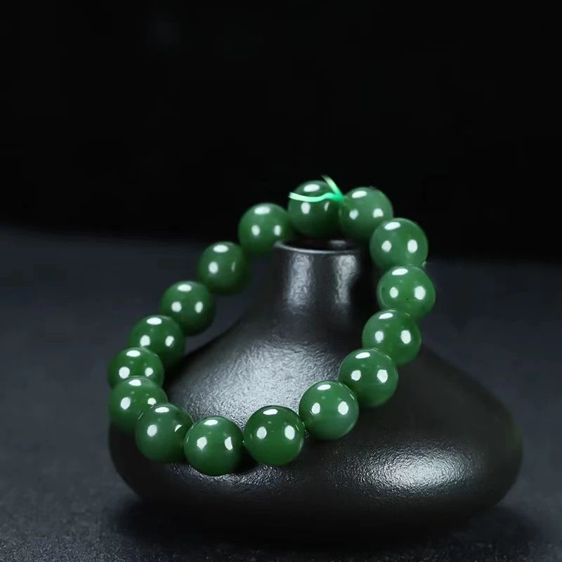 天然俄罗斯老坑料菠菜绿碧玉卡12mm圆珠素圈手串带有黑点时尚满色