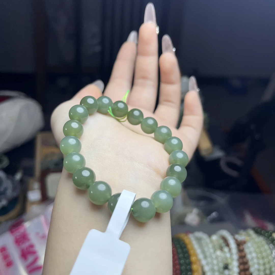 和田玉湖水绿高冰卡10mm