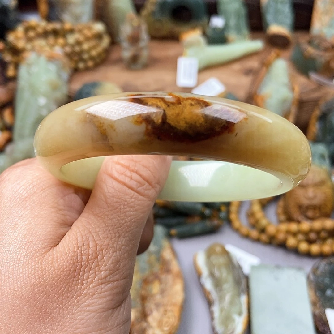 岫岩河磨玉（透闪石质玉）手镯未镶嵌乡**野