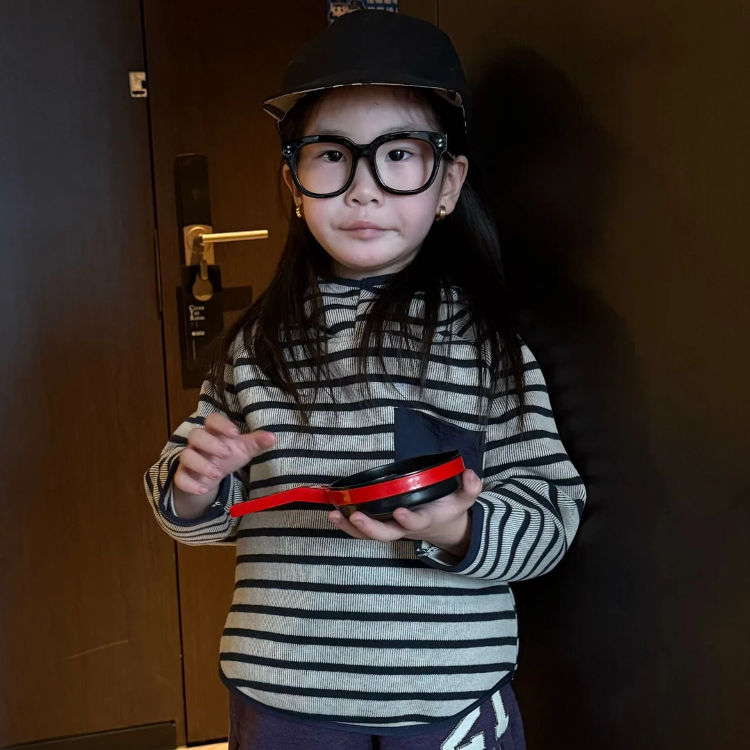 大金定制儿童秋冬新款一体绒山系风条纹保暖连帽宝宝户外加厚卫衣