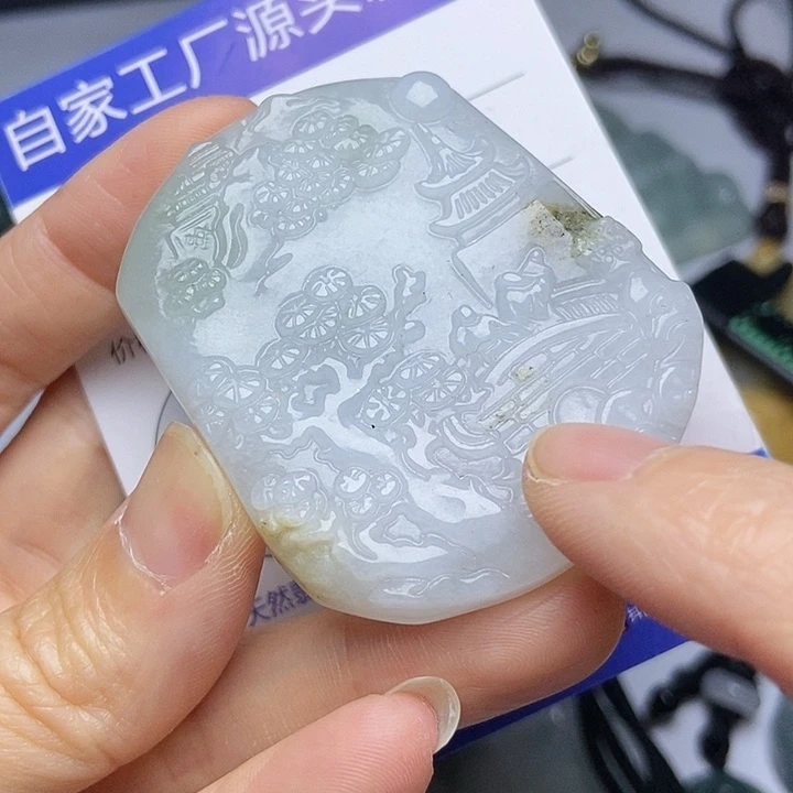 翡翠颈饰未镶嵌翡翠
