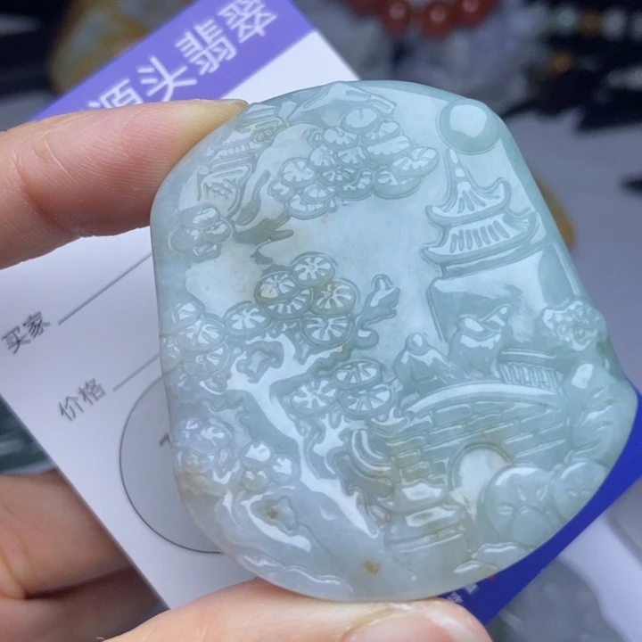 翡翠颈饰未镶嵌翡翠