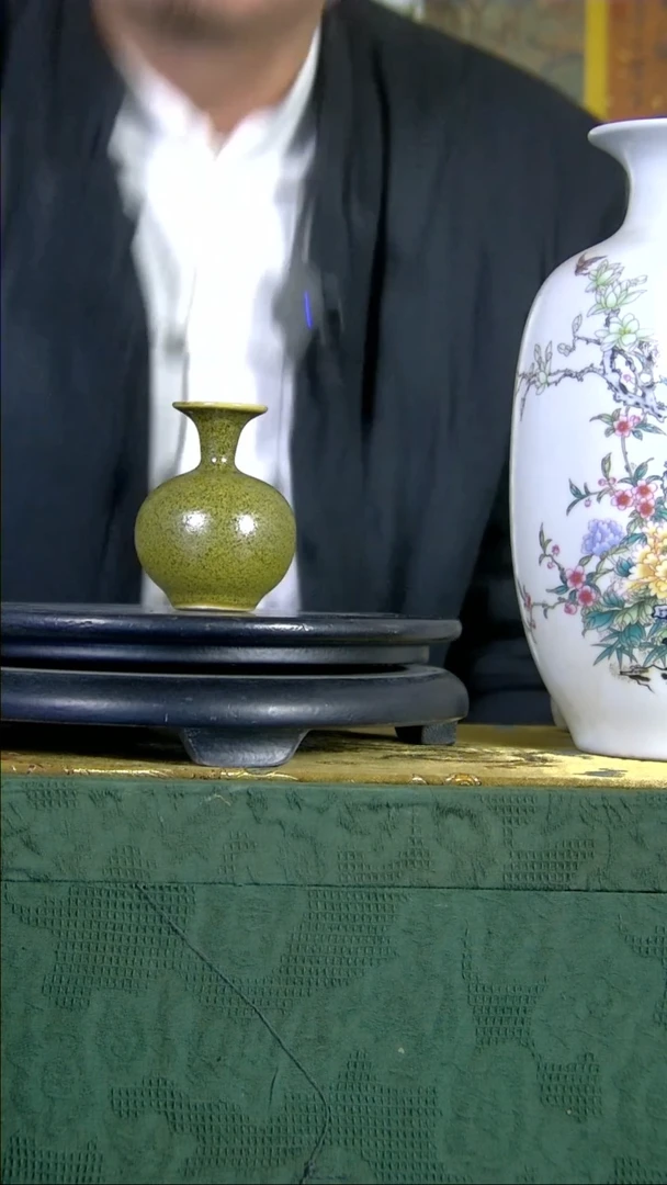 【闪购商品】陶瓷瓶提出