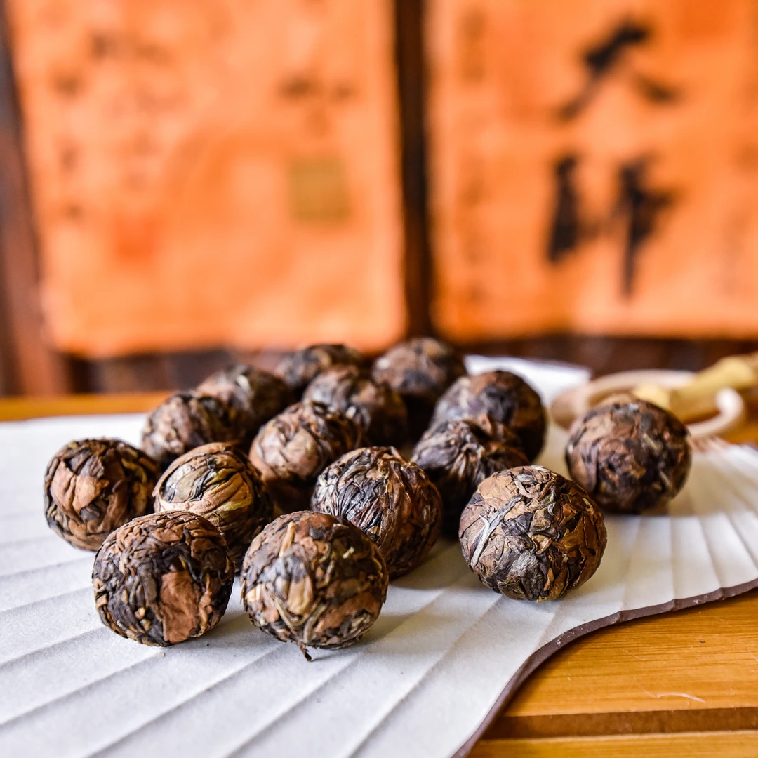 云南白茶老头六拼初恋白茶龙珠甘甜清香方便携带可焖可泡可煮