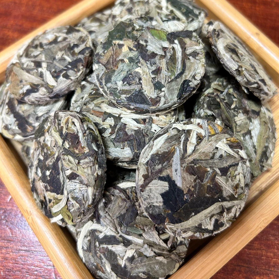 2024凤七一叶白茶小圆饼（紧压茶）