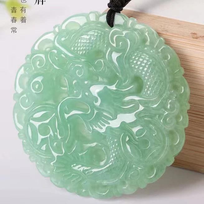 DD758 翡翠A货高端豆青大圆牌龙牌精雕时尚飘绿 多样性发百搭