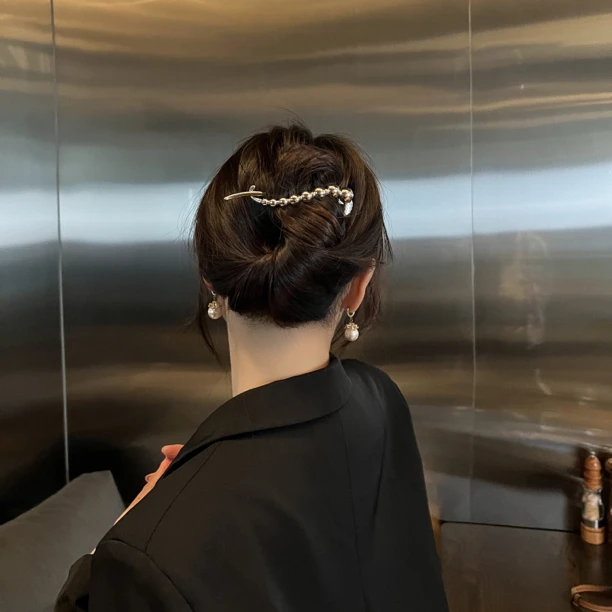 合金发饰 姐姐极简金属风小众青蛙夹高级感后脑勺盘发扭扭夹轻奢
