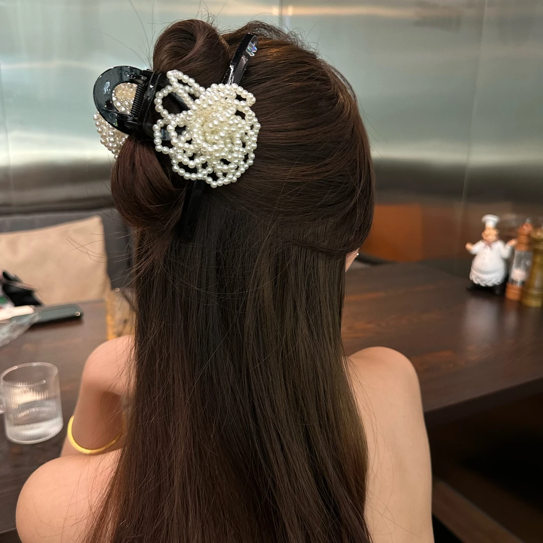 名媛风山茶花朵抓夹女气质高级感后脑盘发发夹蓝色时尚百搭头饰