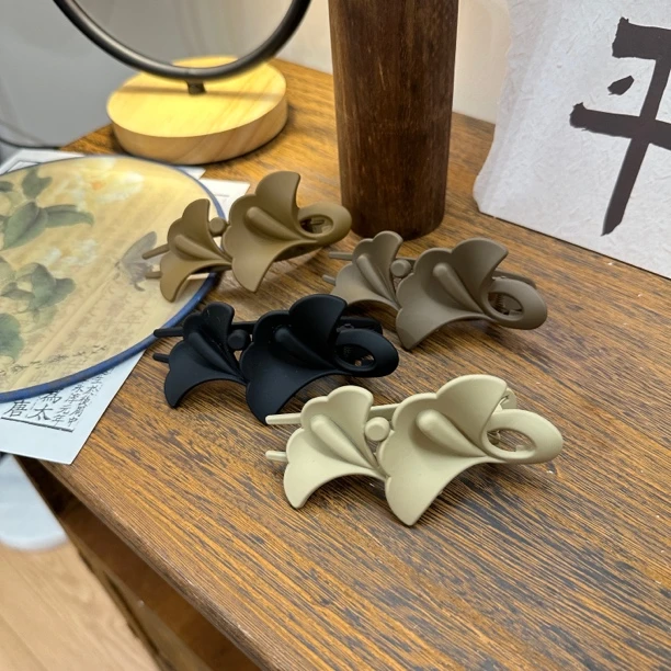 秋意枫叶发夹女后脑勺盘发网红头发夹子头饰气质百搭发卡法式简约