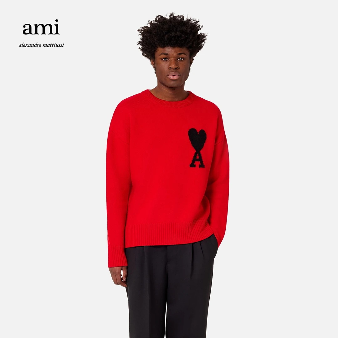 AMIPARIS白色爱心羊毛香草色圆领毛衣UKS002.018