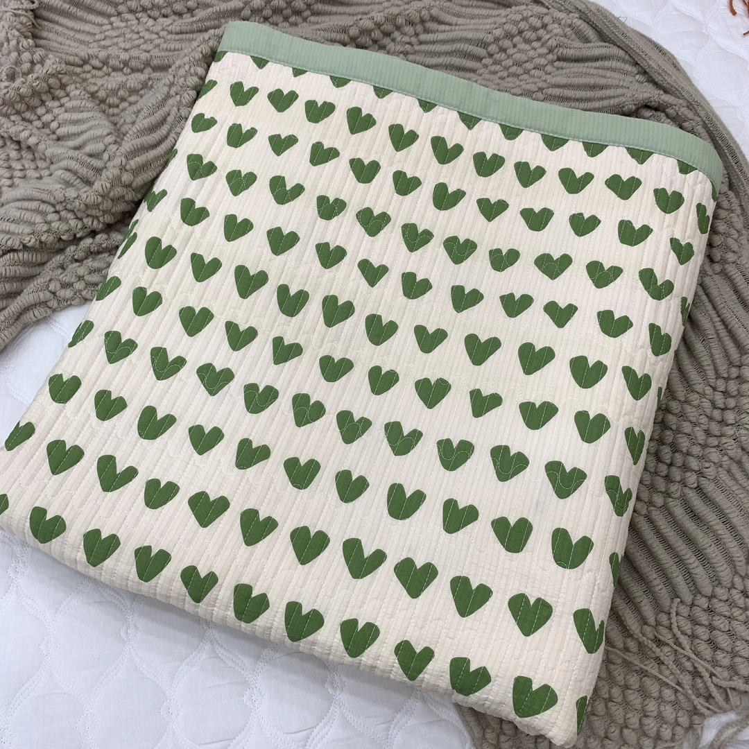 【绿色爱心】泡泡棉加厚床盖一条2×2.3多功能机洗通用