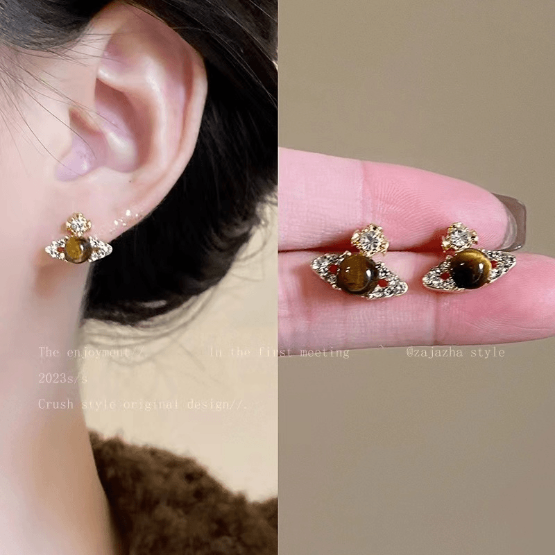 铜合金合成锆石耳饰 春季土星耳钉女新款爆款时尚轻奢唬眼石F731