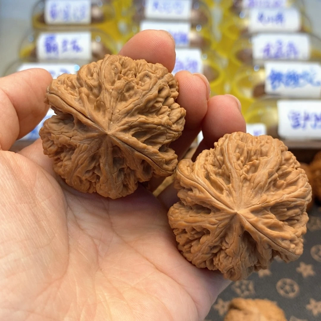【闪购商品】文玩核桃把件74号46尺平谷大粗筋