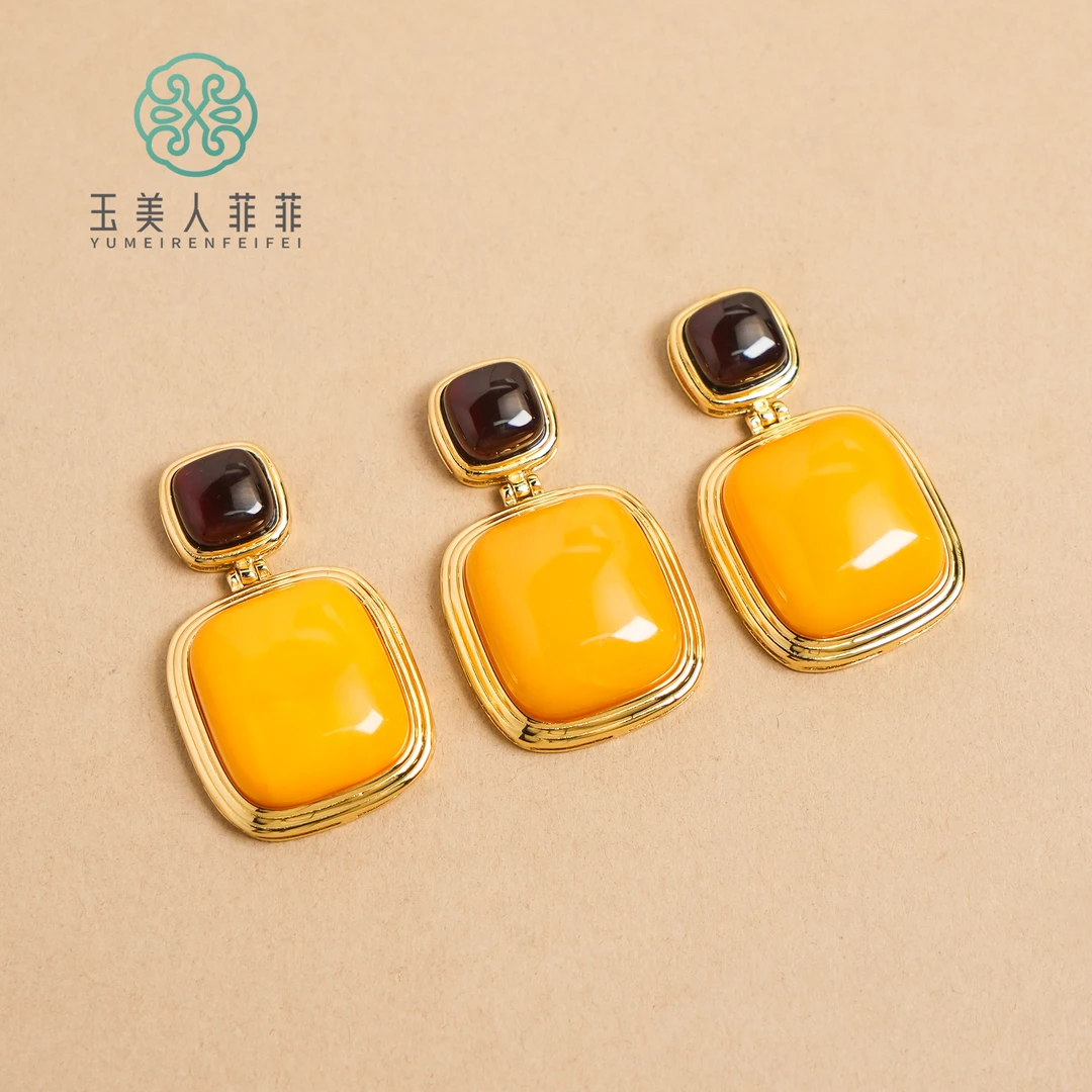 菲菲珠宝好~S925蜜蜡方面吊坠约22*20mm-多样性发一-赠链