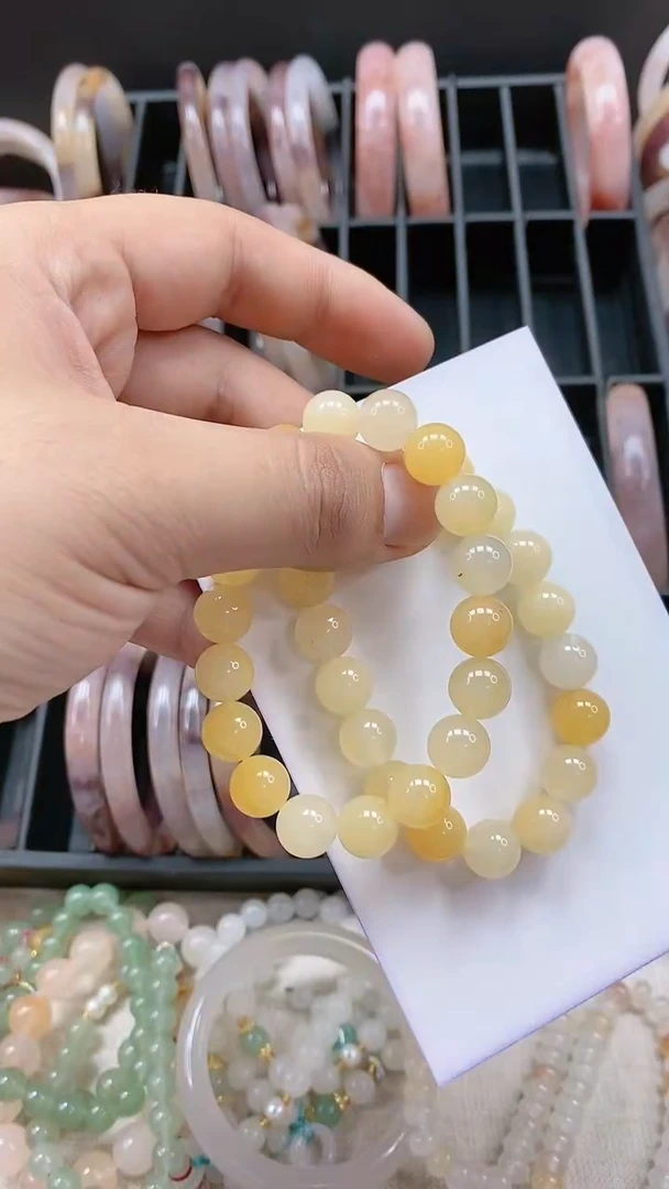 【闪购商品】石英质玉手镯未镶嵌拍一发一多样性发货