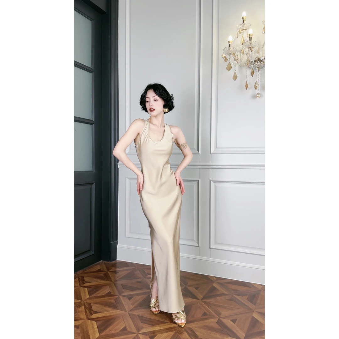 LYXJ【极简风】夏款缎面开叉连衣裙10890/200236