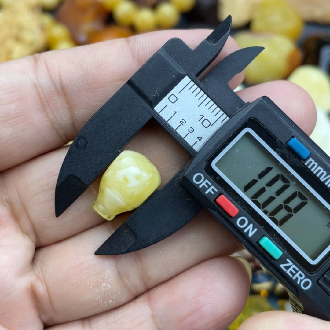 【闪购商品】蜜蜡颈饰未镶嵌北**客