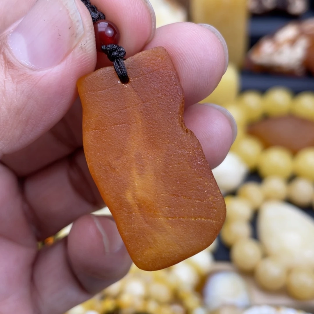 【闪购商品】蜜蜡颈饰未镶嵌?****?