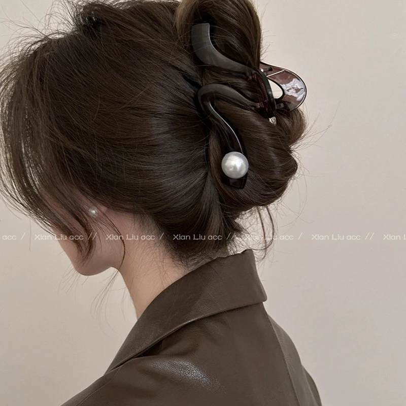 新店开业 波浪大号头发头饰女脑勺发夹2024新款感发卡鲨鱼夹发饰