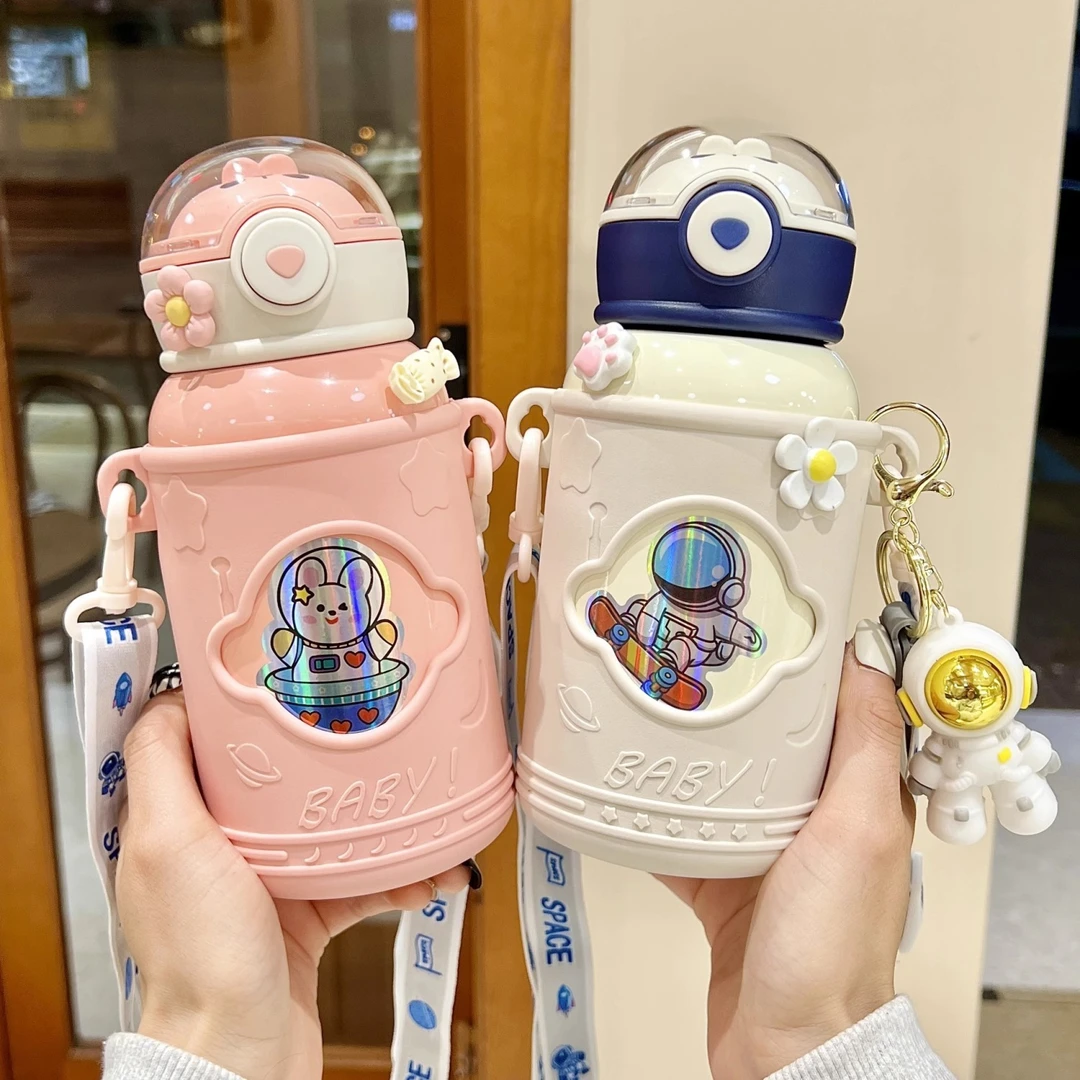 宇航员儿童保温杯吸管316不锈钢食品级小学生斜挎幼儿园防摔杯子