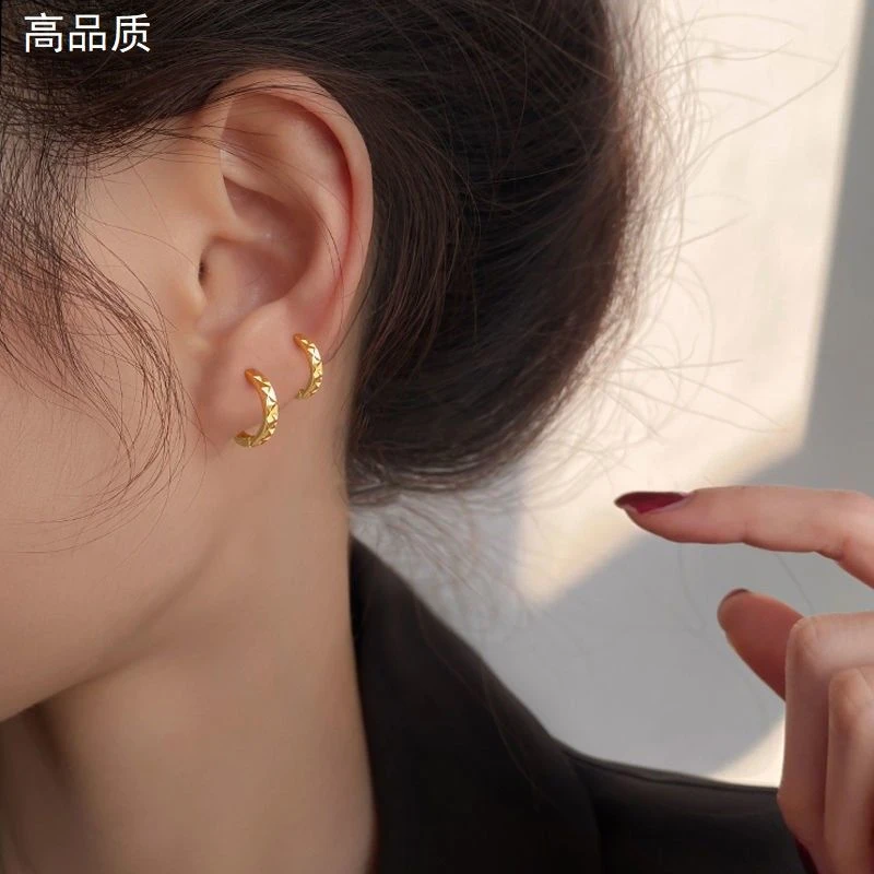 夏季上新耳环女2023年新款耳圈 气质网红耳骨钉 高级感耳扣耳饰女