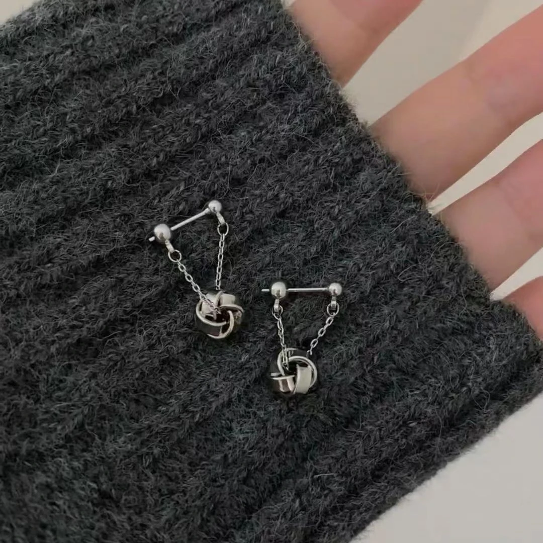 早秋新品~小秋千耳环2023新款爆款前后两戴小众ins轻奢风耳钉女潮