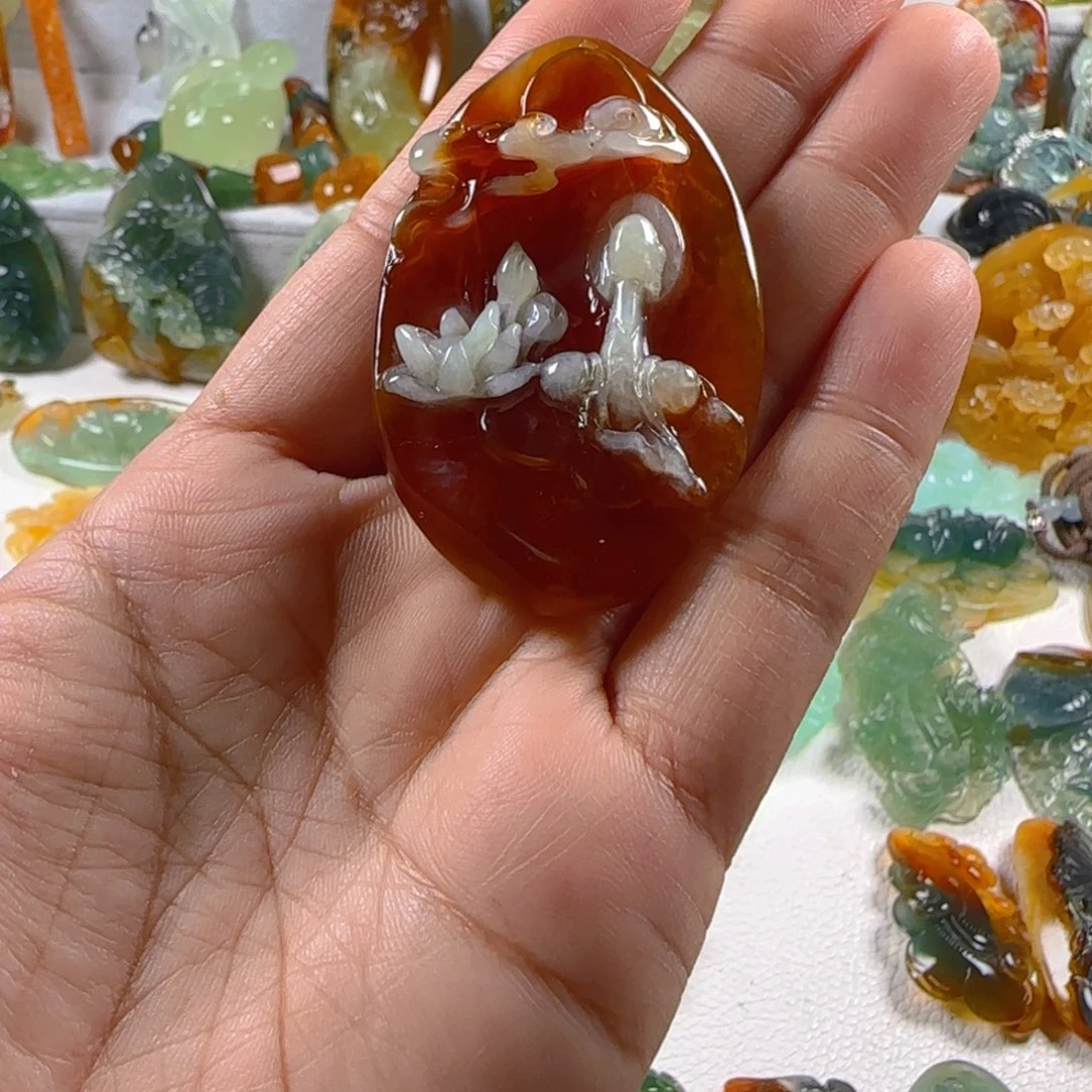 蛇纹石玉颈饰未镶嵌机****蛇