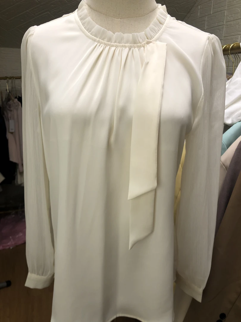 法式珍珠圆领系绳白色长袖衬衫女设计感气质温柔衬衣