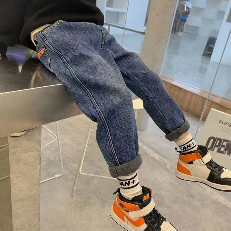 儿童牛仔裤童装儿童加绒秋冬款2023牛仔裤男孩新款宽松中