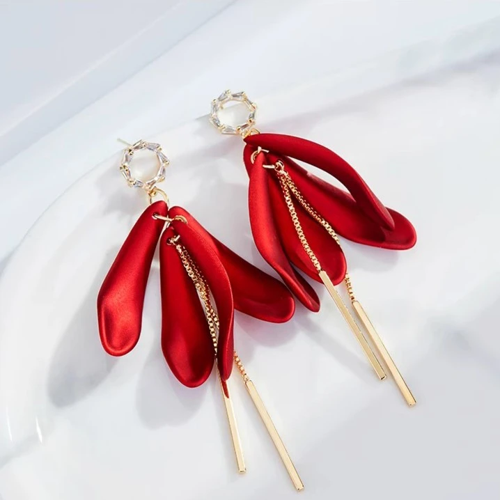 铜合金耳饰 气质火红花瓣耳环红色喜庆耳钉长款流苏耳饰显脸瘦