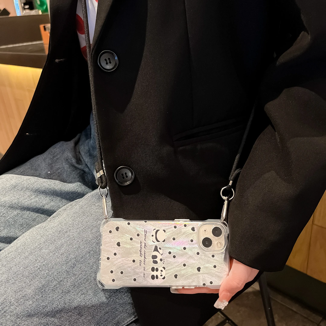 羽纱波点熊猫适用iPhone15/14promax手机壳防摔斜挎13手提绳12/11
