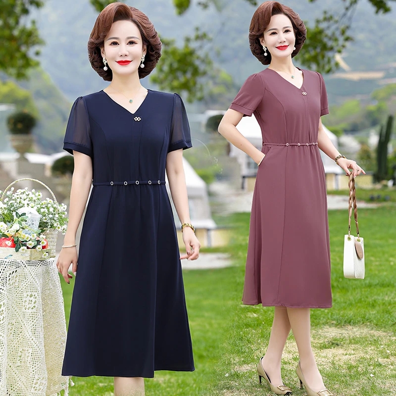 中年妈妈气质连衣裙夏装新款中老年女装夏季高贵纯色短袖雪纺裙子
