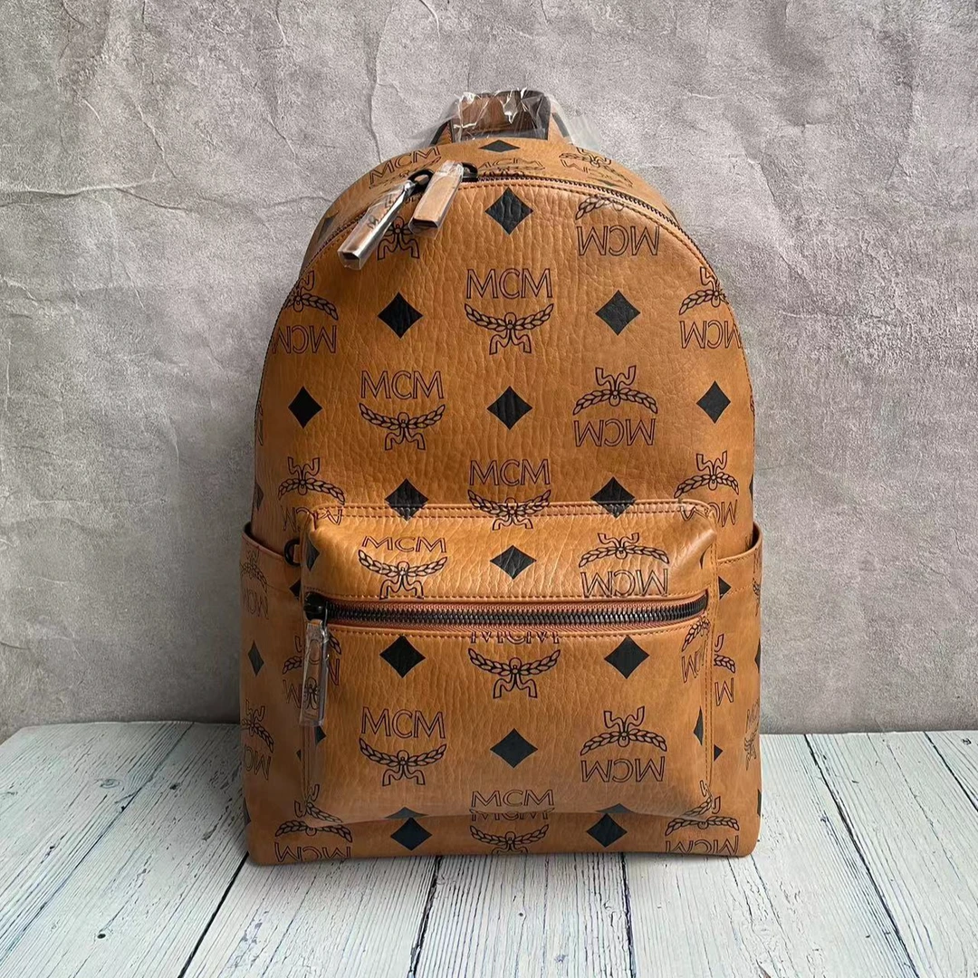 全新未使用 MCM mcm干邑色大logo中号双肩24年款