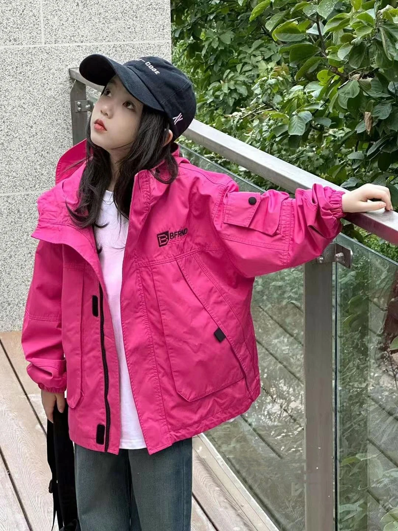 时尚高端韩版冲锋衣外套潮流女童春秋洋气休闲百搭连帽宽松秋季