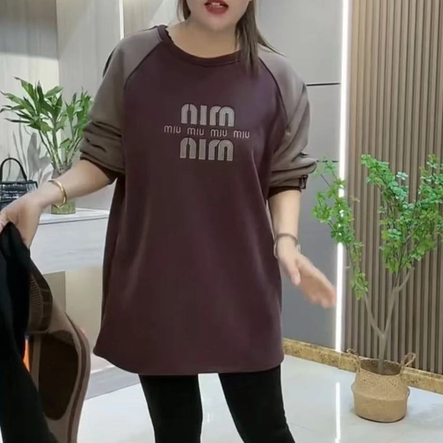 24年秋冬女士T恤拼接字母大版衫保暖中长款减龄时尚宽松显瘦小衫