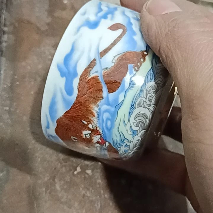 【闪购商品】瓷瓶刘*元